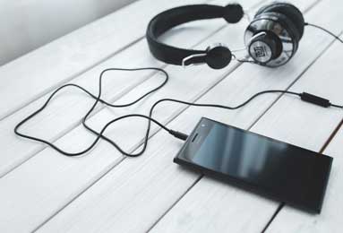 英超焦点战：曼城20岁新星双响，三连胜追赶阿森纳，冠军之争升级